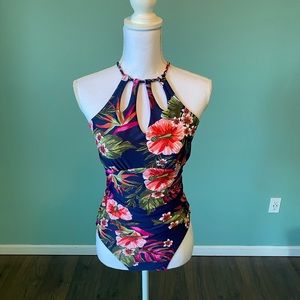 One piece bathing suit